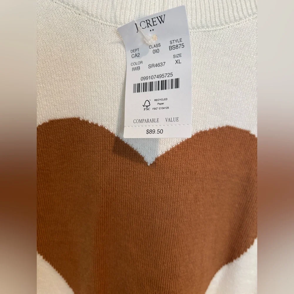 J Crew Women's White Top light weight sweater with Brown Heart size XL - Picture 4 of 7